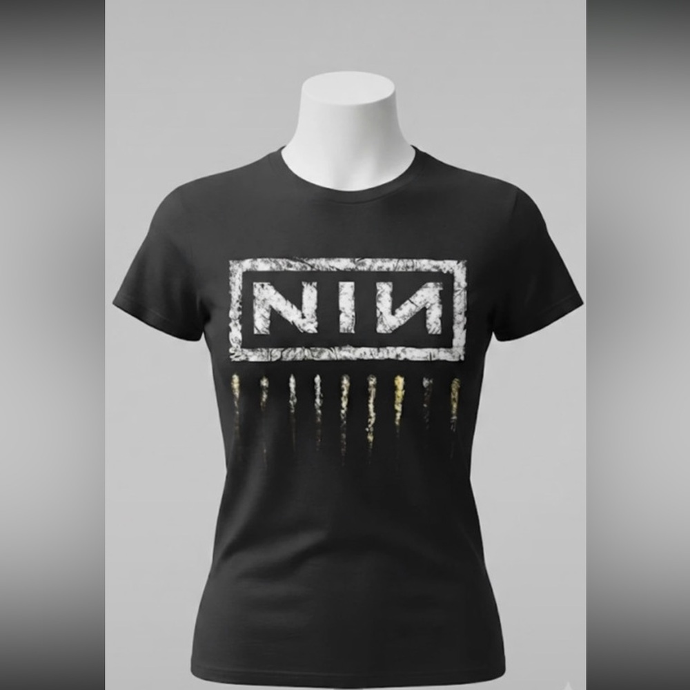 Vintage Nine Inch Nails The Downward Spiral Tee medium